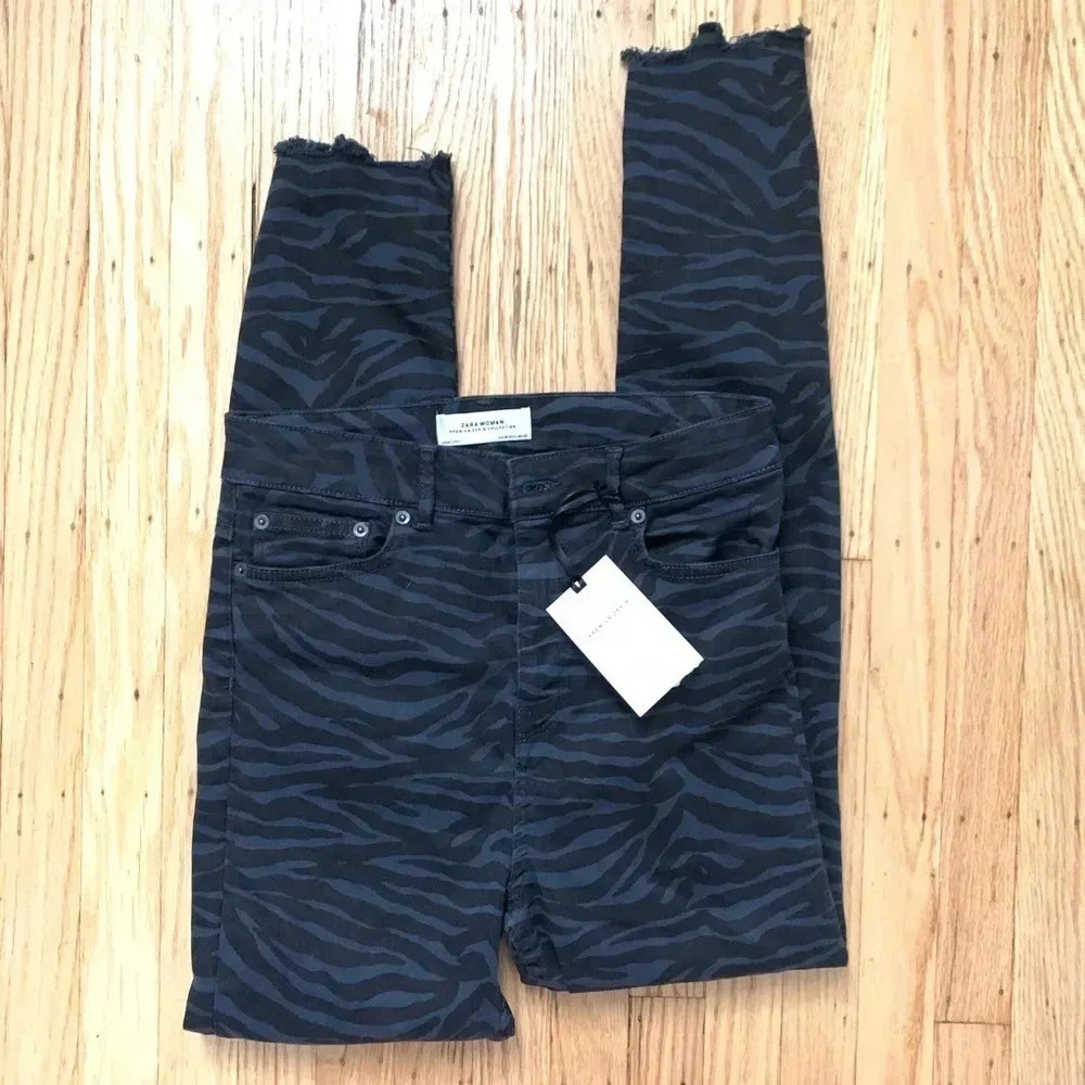 NWT Zara Dark Denim Zebra high waisted Denim 6‎ - Picture 2 of 8